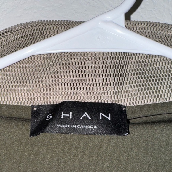 Shan Khaki 3D mesh puffer jacket - Picture 3 of 6